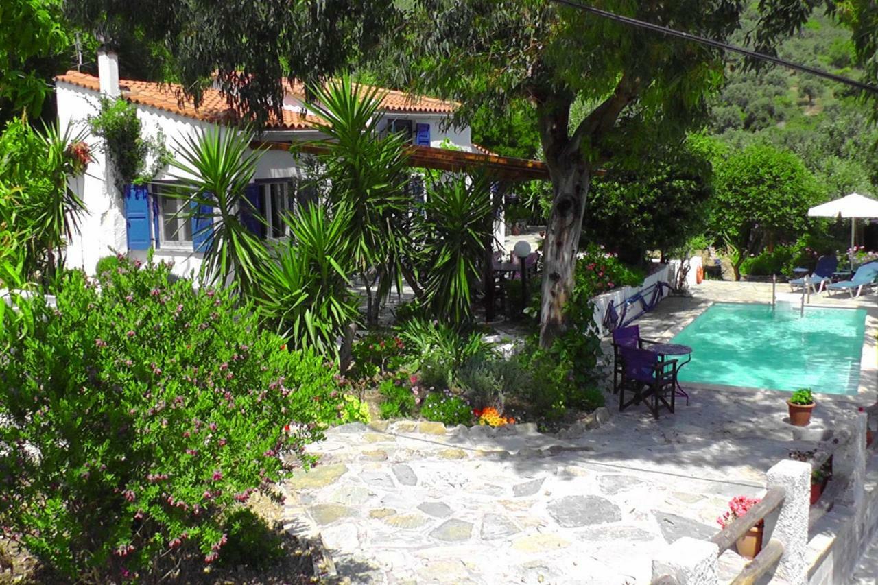Romantic Lemonia Cottage Skopelos Town Exterior photo